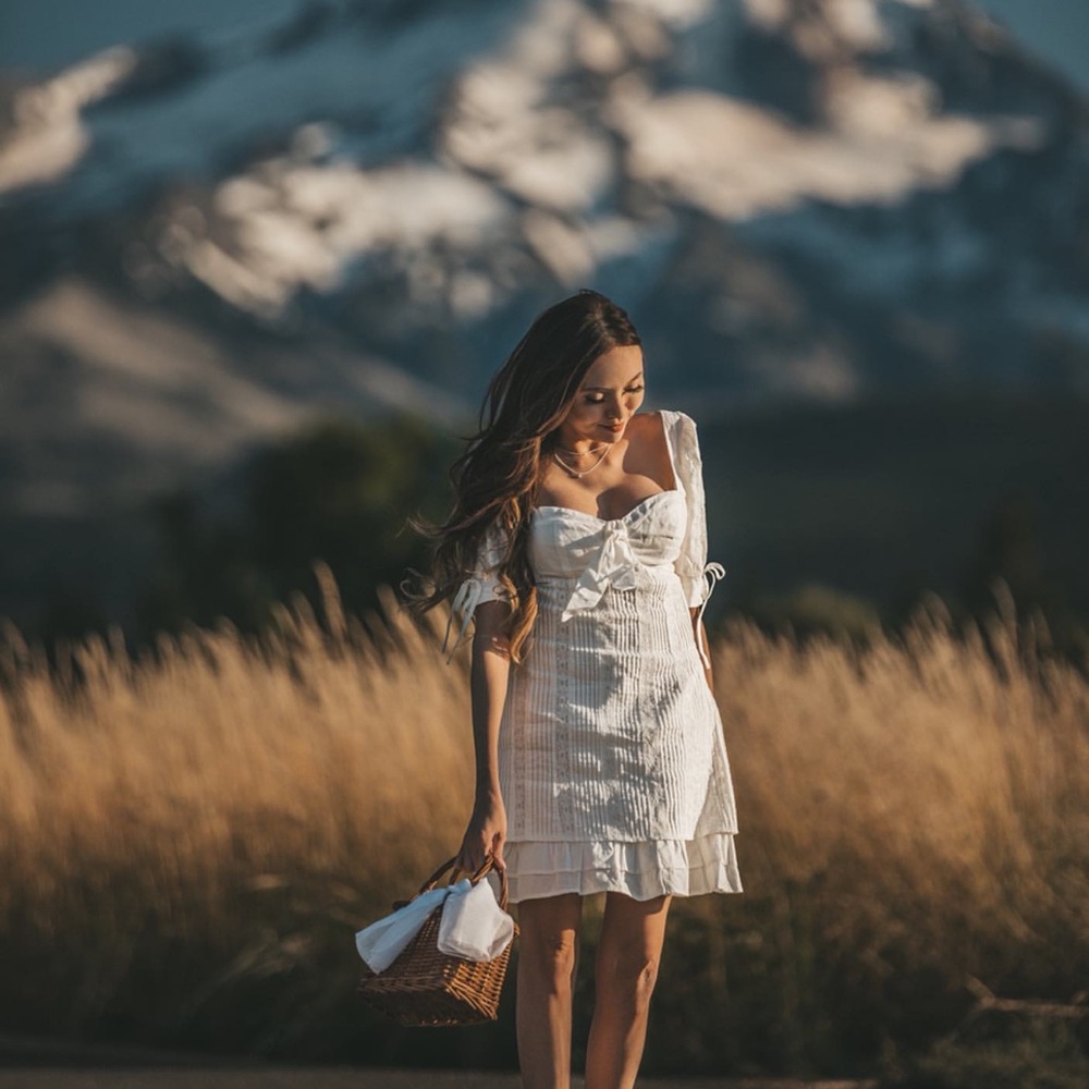 Lulu's Elegant White Dress